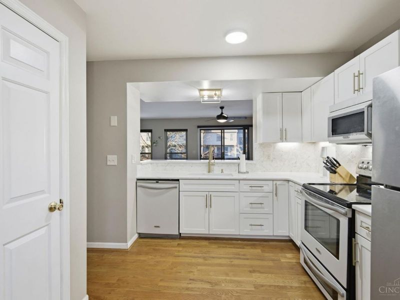 416 Old Court Street, Cincinnati, OH 45203 Photo 12