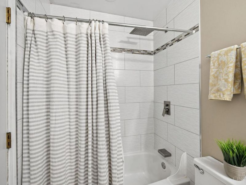 416 Old Court Street, Cincinnati, OH 45203 Photo 23