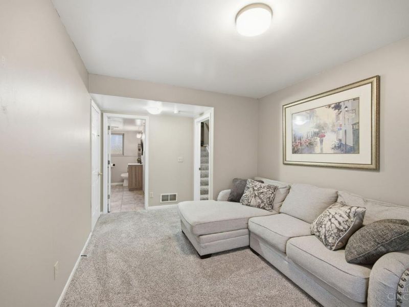 416 Old Court Street, Cincinnati, OH 45203 Photo 27