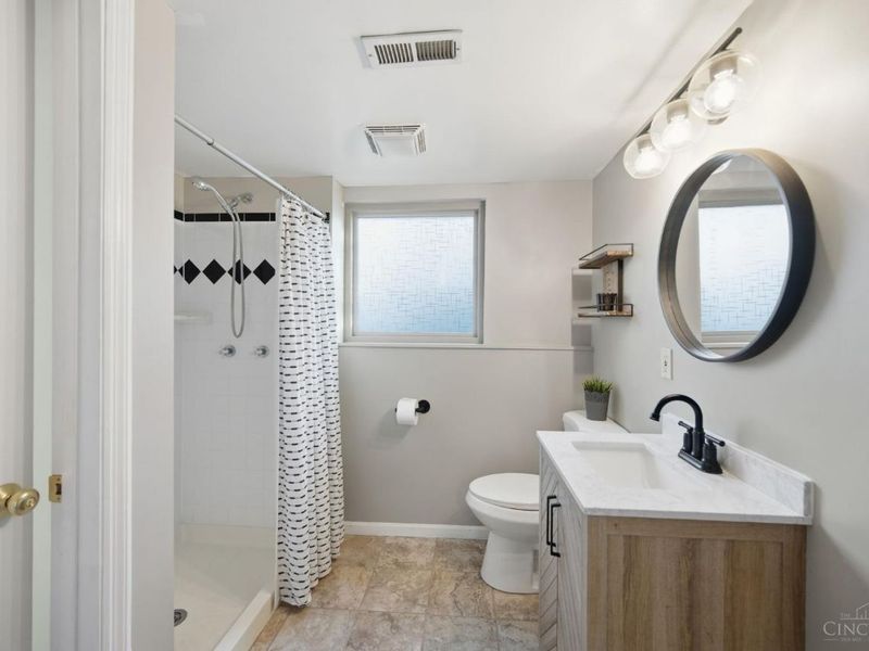 416 Old Court Street, Cincinnati, OH 45203 Photo 28