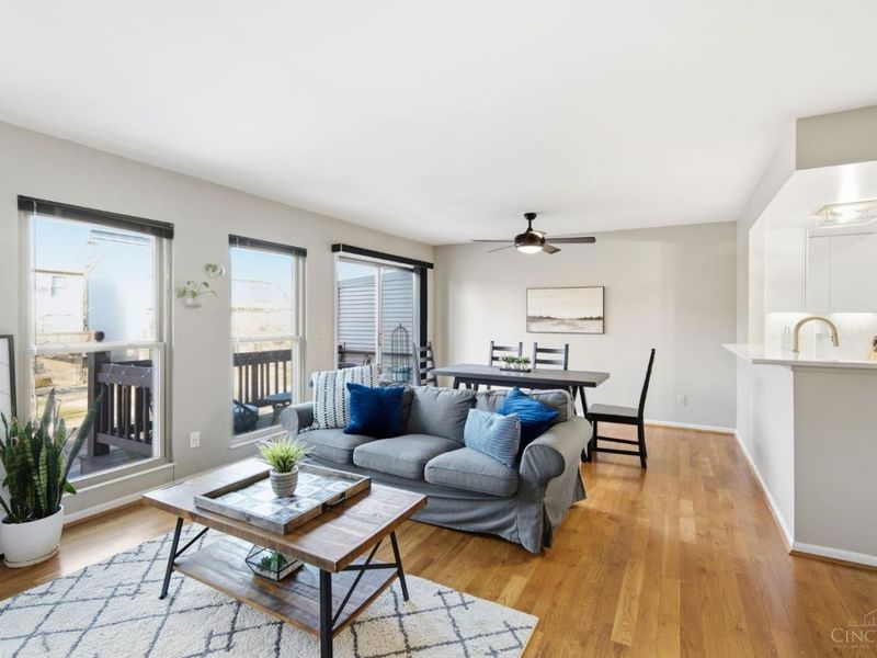 416 Old Court Street, Cincinnati, OH 45203 Photo 4