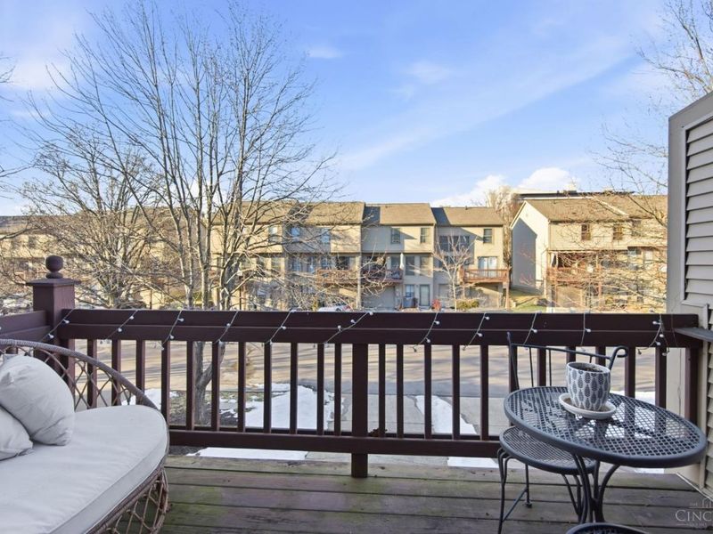 416 Old Court Street, Cincinnati, OH 45203 Photo 8