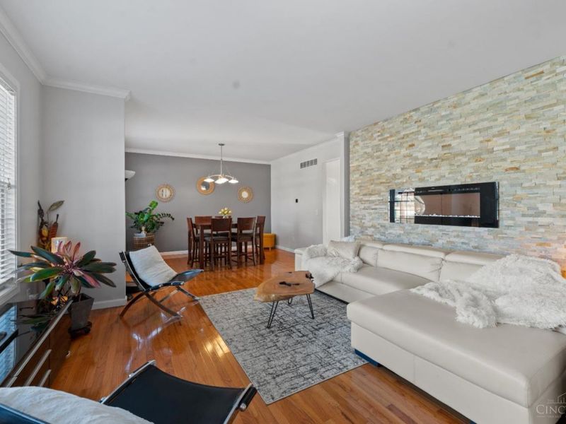 4250 English Oaks Court, Batavia, OH 45103 Photo 8