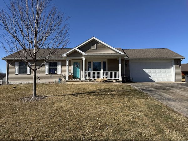 108 SW Lanark Avenue, Lanark, IL 61046