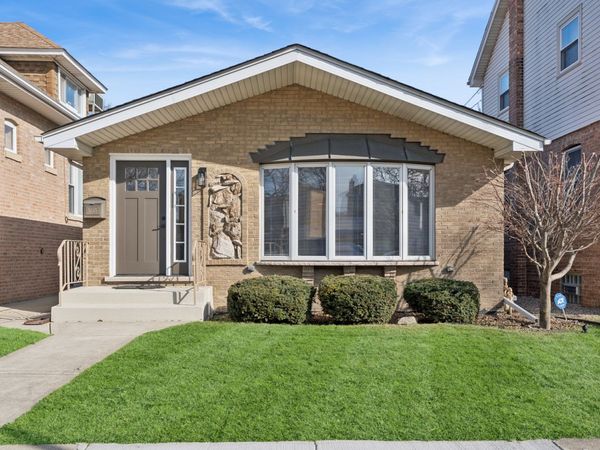 5345 S Nordica Avenue, Chicago, IL 60638