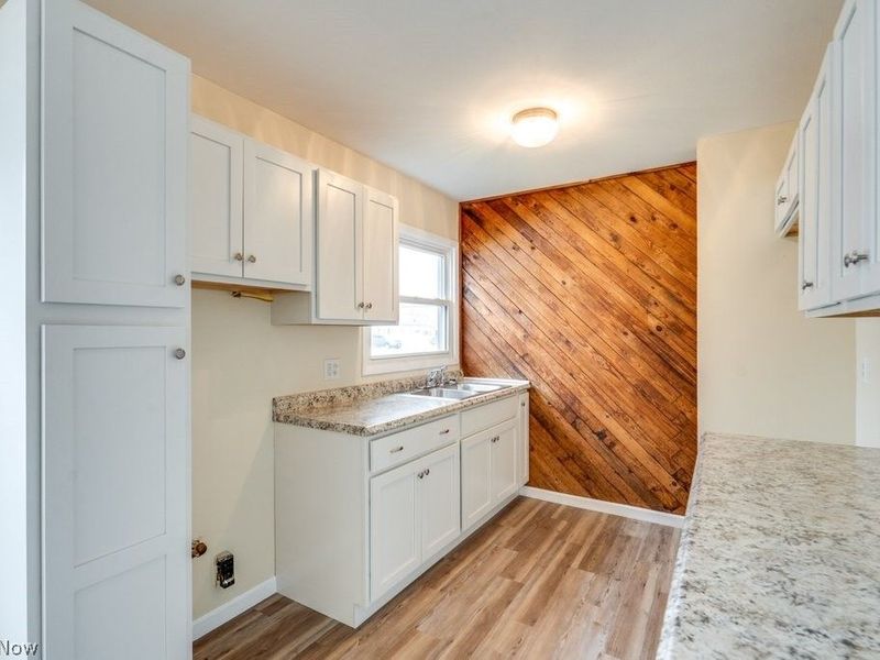 1203 Sarlson Avenue, Akron, OH 44314 Photo 13