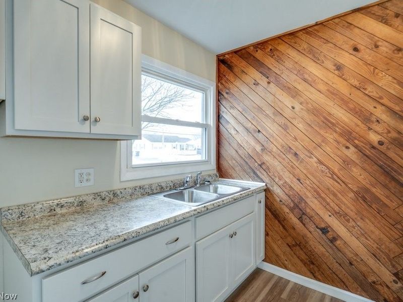 1203 Sarlson Avenue, Akron, OH 44314 Photo 16