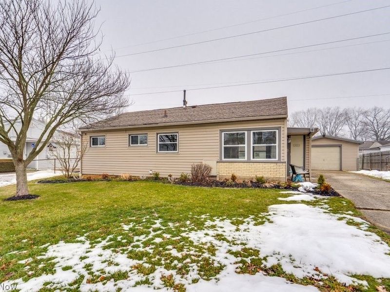 1203 Sarlson Avenue, Akron, OH 44314 Photo 2