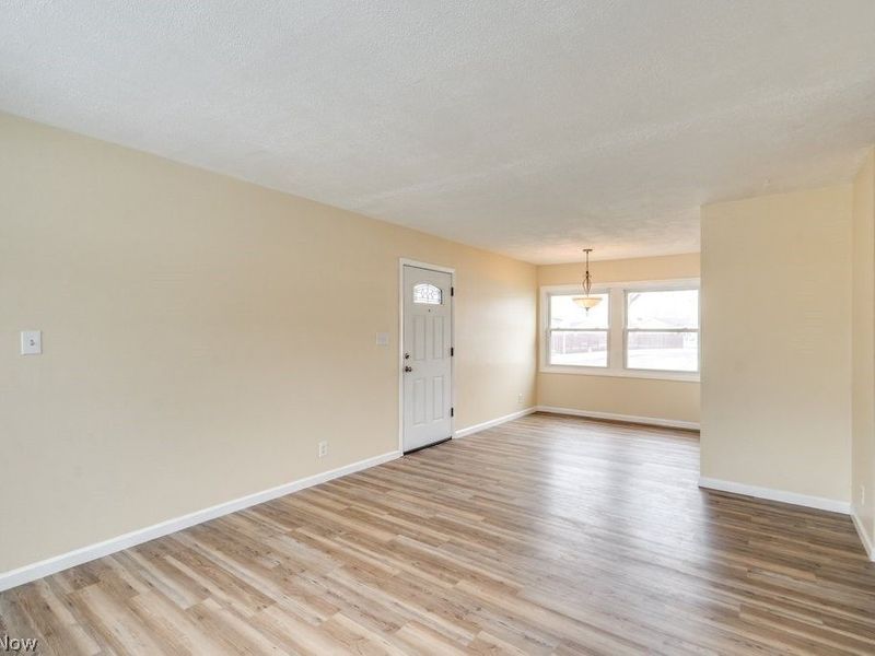 1203 Sarlson Avenue, Akron, OH 44314 Photo 9