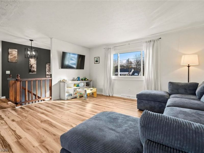 1088 Novak Road, Grafton, OH 44044 Photo 8