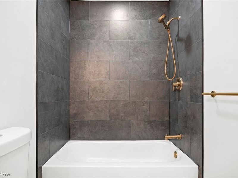 26938 Southwood Lane, Olmsted Township, OH 44138 Photo 11