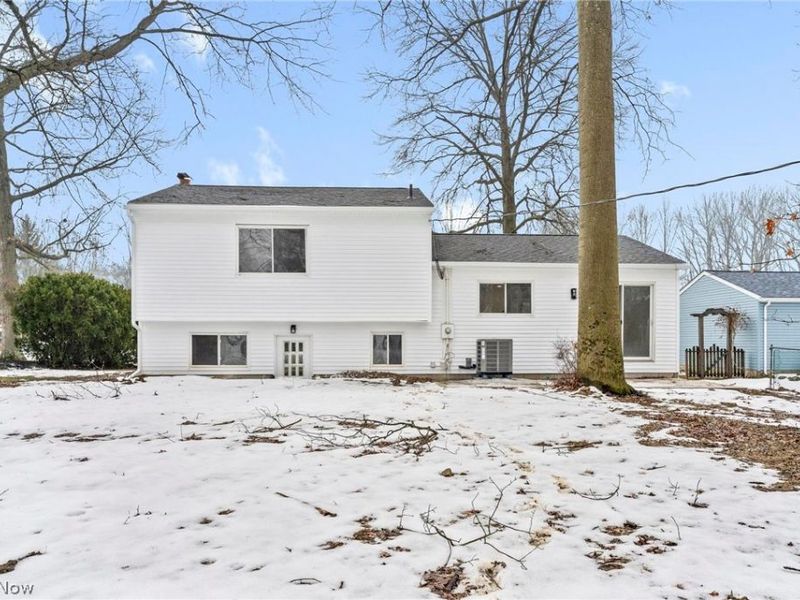 26938 Southwood Lane, Olmsted Township, OH 44138 Photo 31