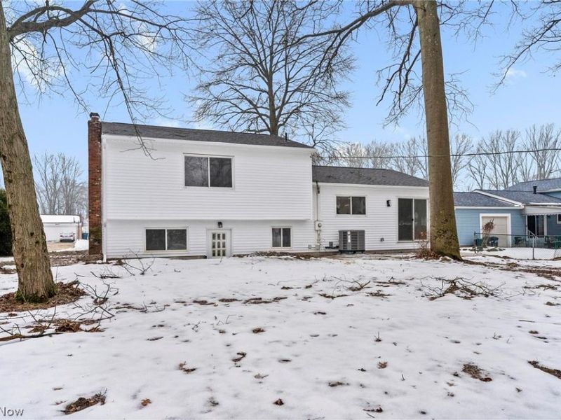 26938 Southwood Lane, Olmsted Township, OH 44138 Photo 32