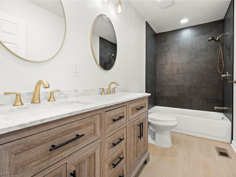 26938 Southwood Lane, Olmsted Township, OH 44138 Photo 9