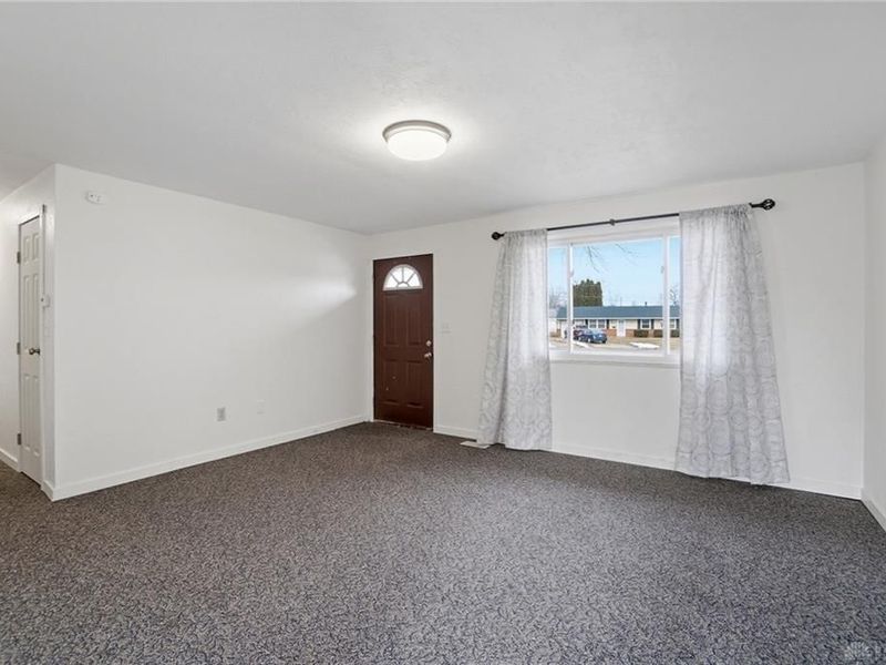 17 Lawndale Court, West Milton, OH 45383 Photo 5