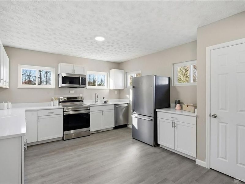 1568 Wolf Road, West Alexandria, OH 45381 Photo 13