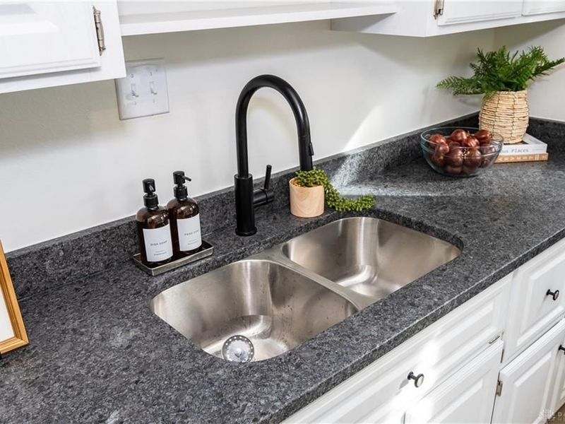 431 Triangle Avenue, Oakwood, OH 45419 Photo 21