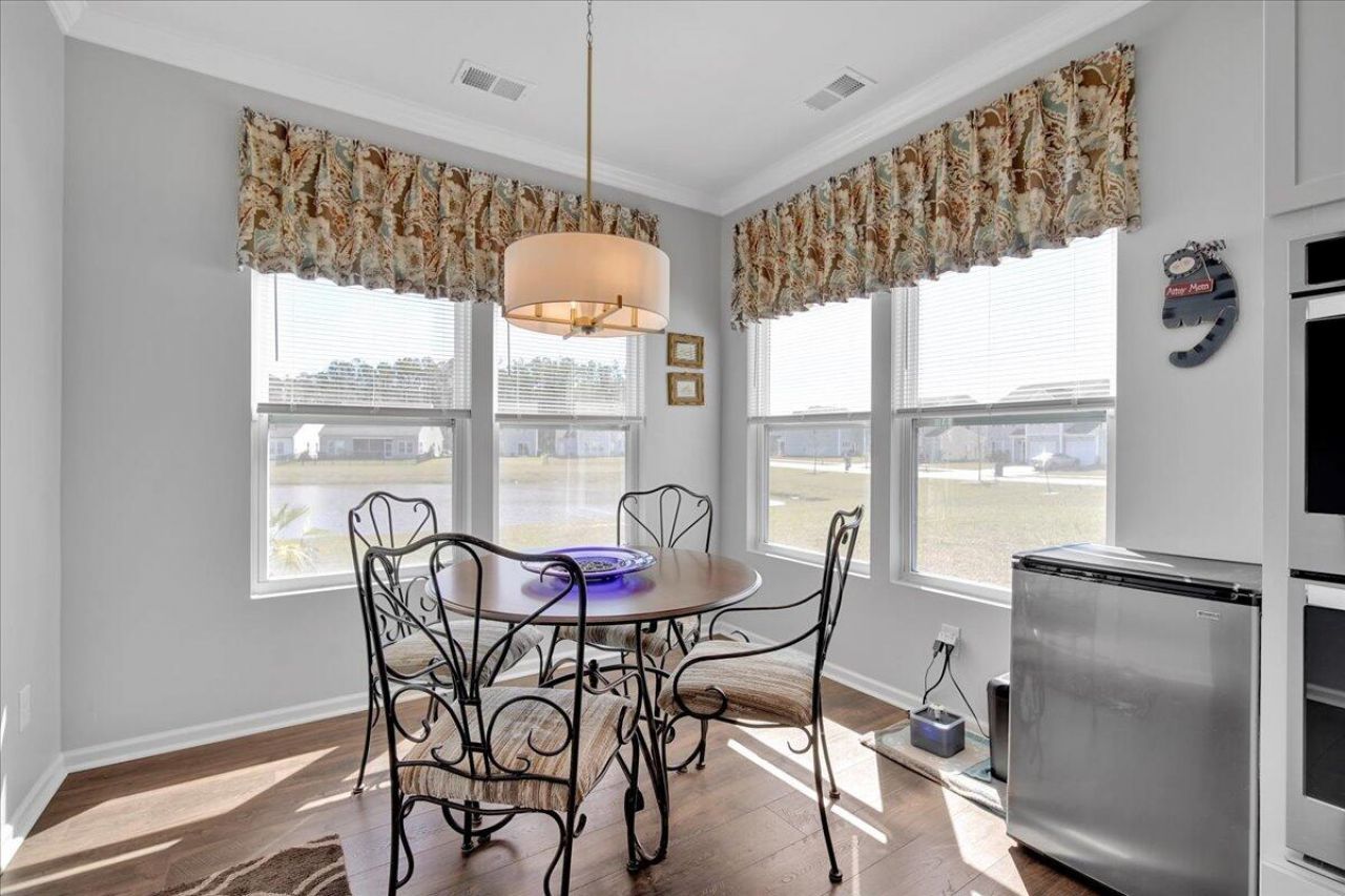 486 Fox Sparrow Court Photo 16