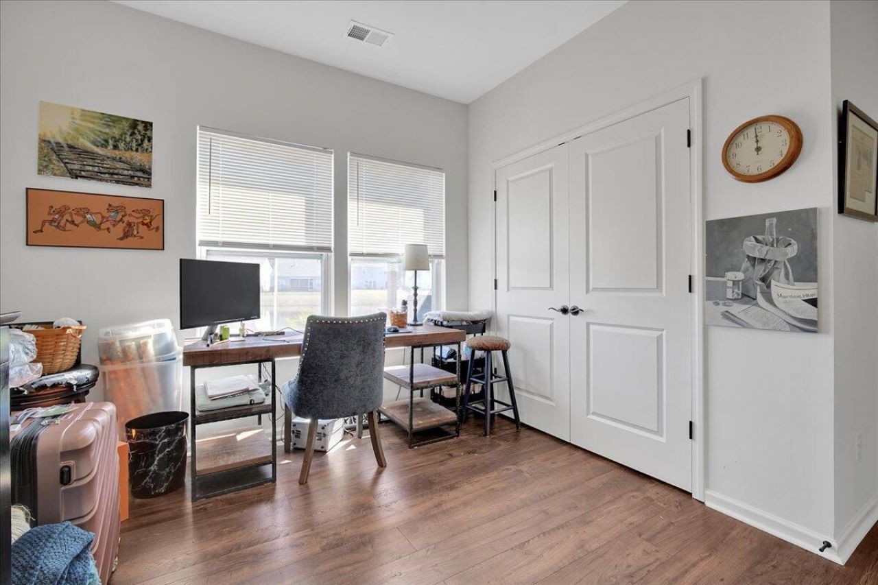 486 Fox Sparrow Court Photo 22