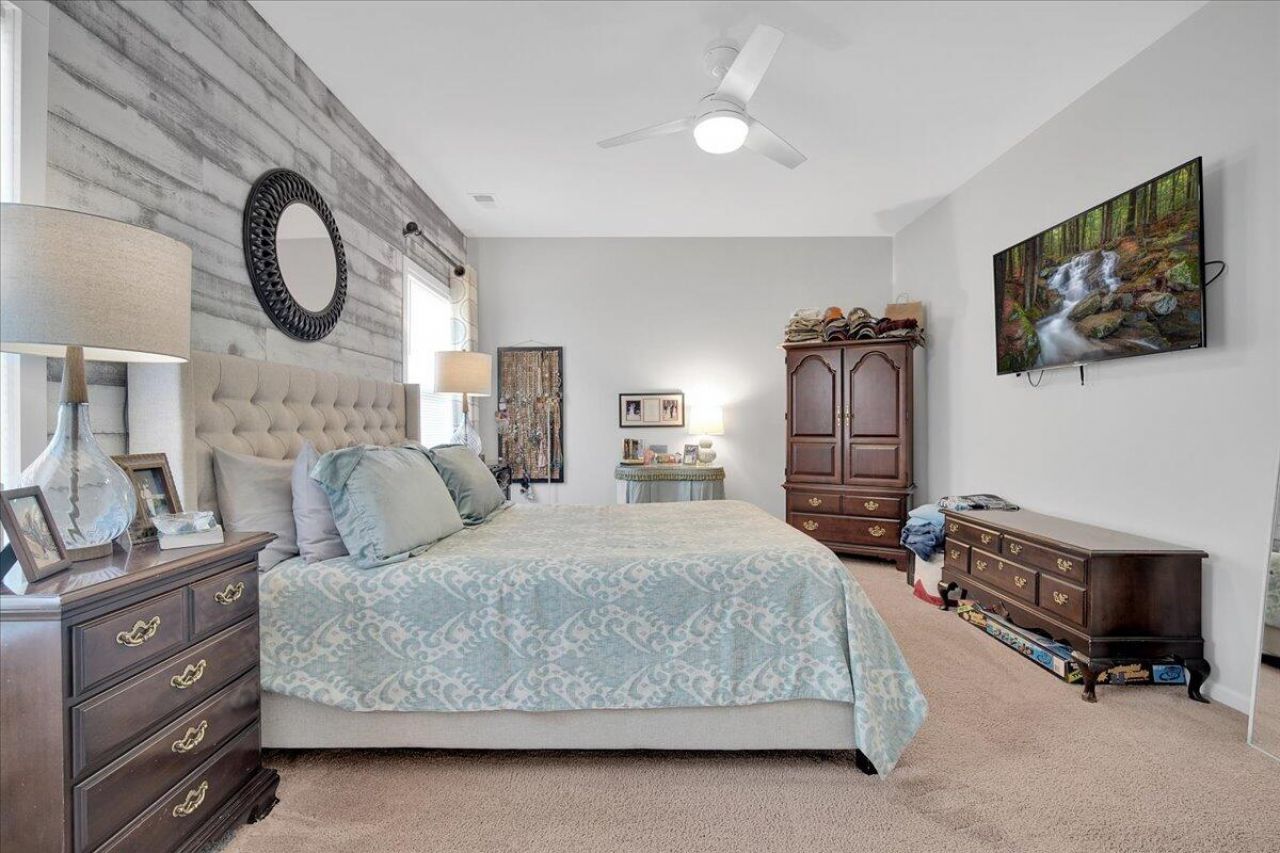 486 Fox Sparrow Court Photo 24