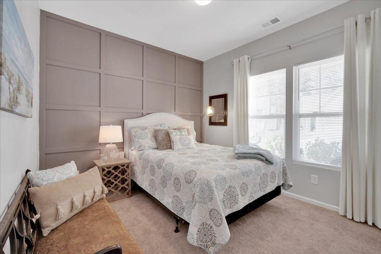 486 Fox Sparrow Court Photo 8