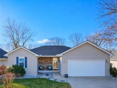 601 SW Creek Ridge Drive, Grain Valley, MO 64029