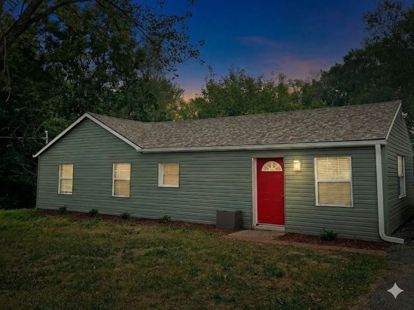 701 N Allen Road, Independence, MO 64050