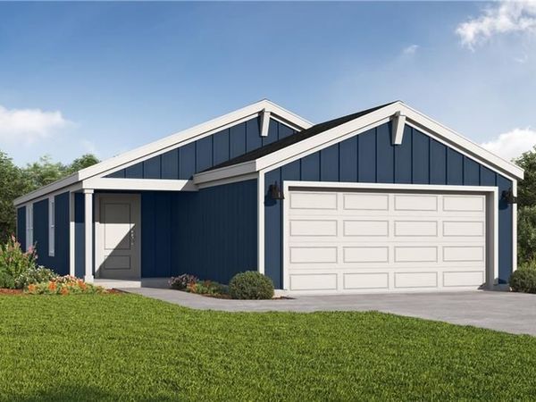 1035 Mission Park Trail, Raymore, MO 64083