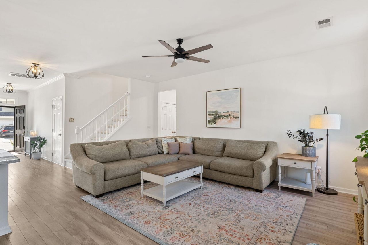 8537 Majestic Street Photo 10