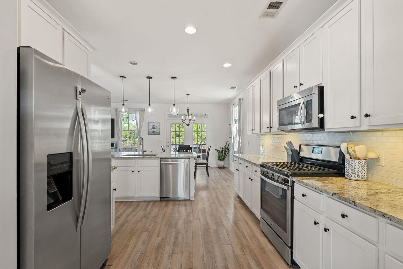 8537 Majestic Street Photo 17