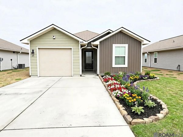 5663 Magnolia De Percy Dr, Carville, LA 70721