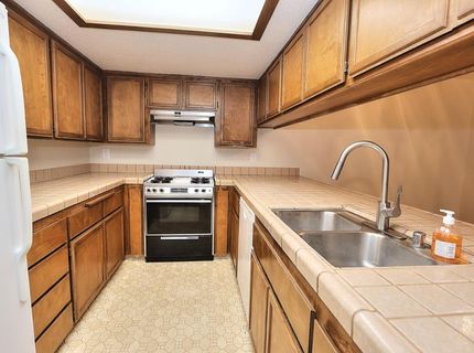 1460 Hickory St, Roseville, CA 95678 Photo