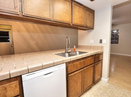 1460 Hickory St, Roseville, CA 95678 Photo