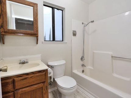 1460 Hickory St, Roseville, CA 95678 Photo