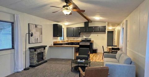 1605 Grass Valley Hwy, Auburn, CA 95603 Photo