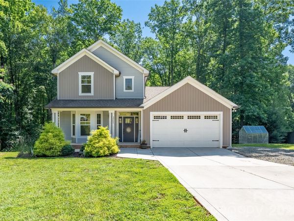 3902 McGee Point Road , Unit 3, Terrell, NC 28682