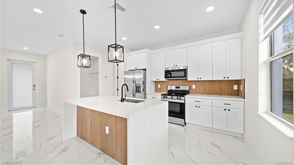 724 Drury Ave, Lehigh Acres, FL 33974 Photo