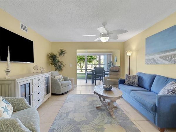 315 Saint Andrews BLVD, Unit C5, NAPLES, FL 34113
