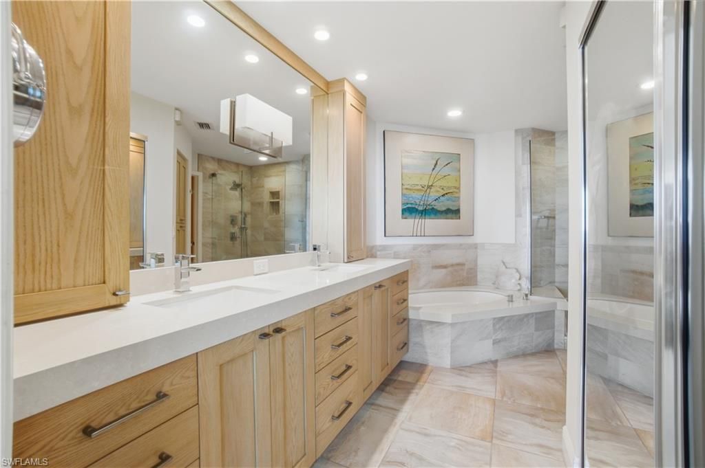 267 Barefoot Beach Blvd, Unit 305, Bonita Springs, FL 34134 Photo