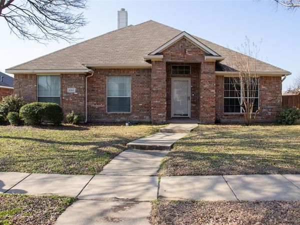 10305 Bent Tree Drive, Rowlett, TX 75089