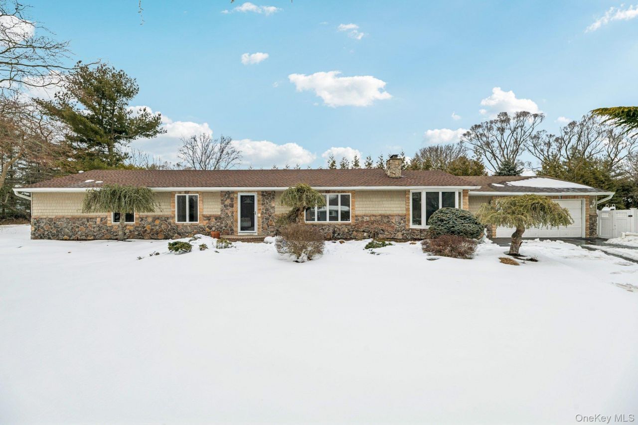 1 Fifty Acre Court Saint James, NY 11780