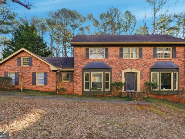 600 Branch Valley Court, Roswell, GA 30076