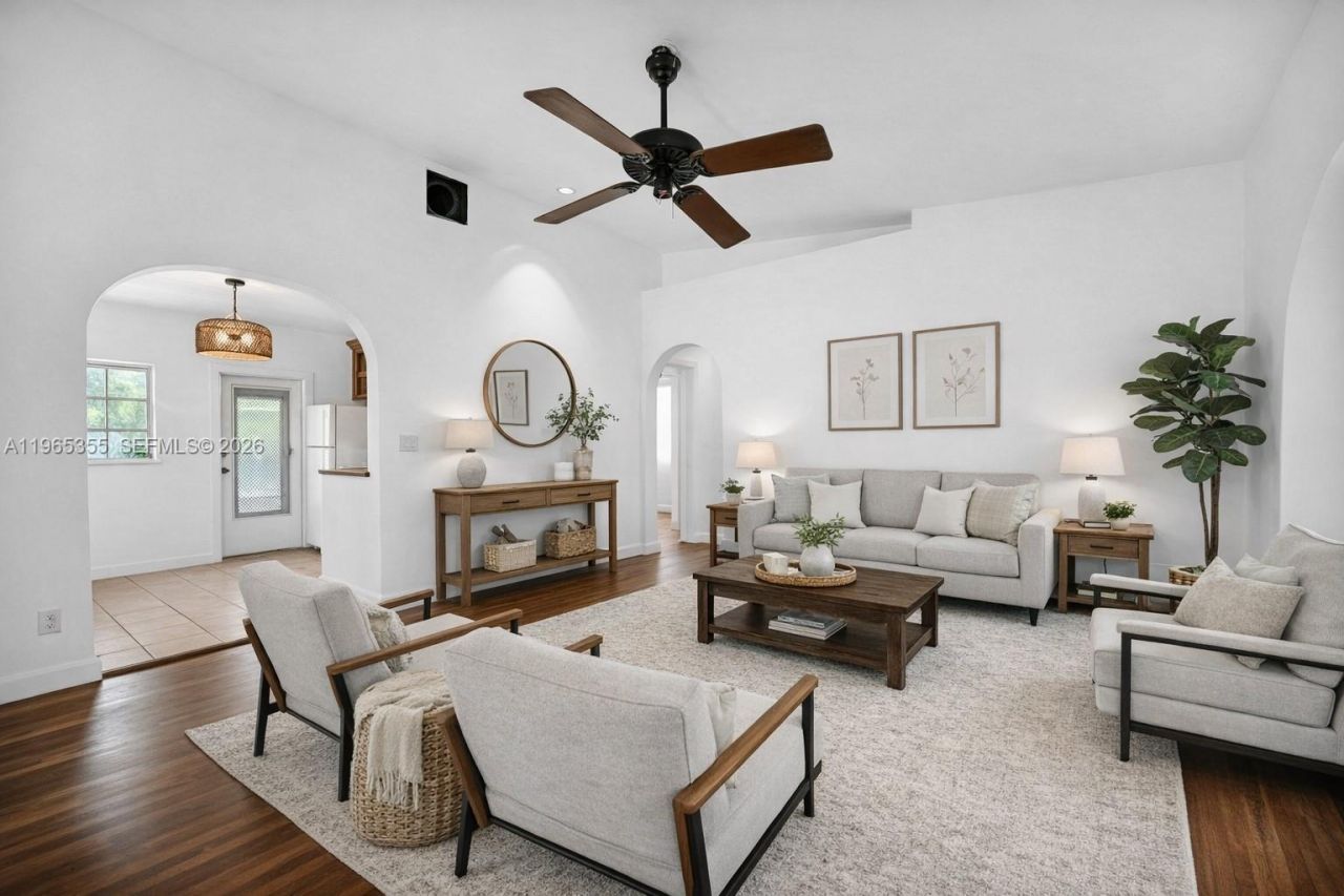 16901 SW 94th Avenue , Palmetto Bay, FL 33157 Photo