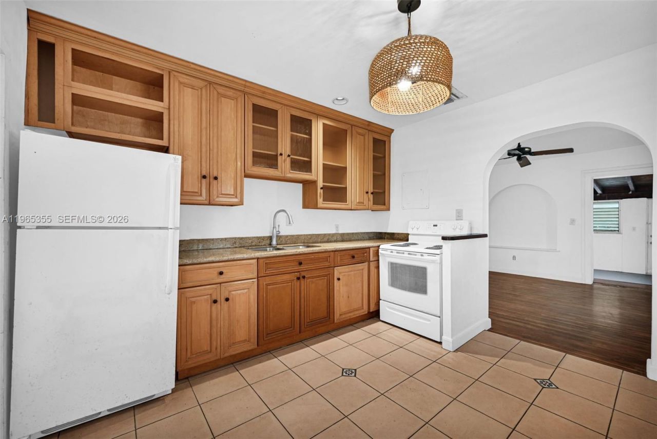 16901 SW 94th Avenue , Palmetto Bay, FL 33157 Photo