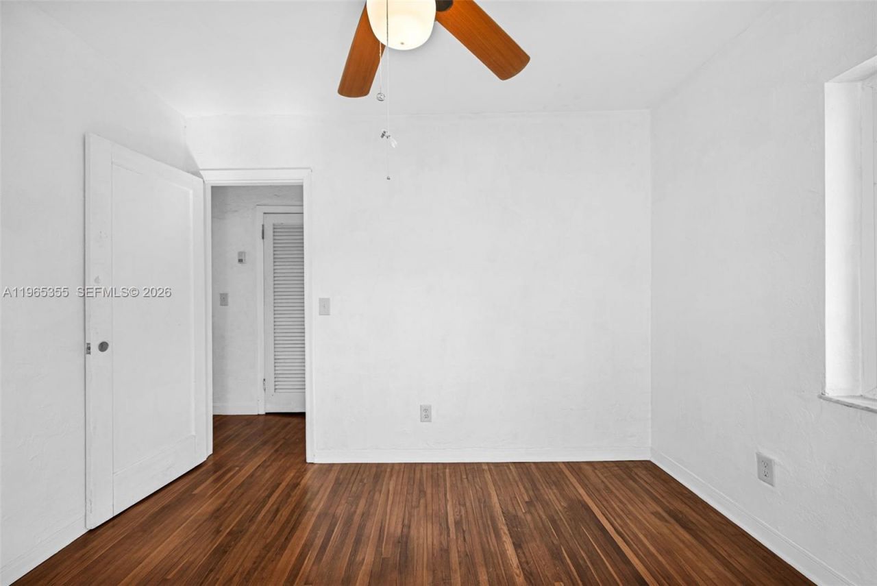 16901 SW 94th Avenue , Palmetto Bay, FL 33157 Photo