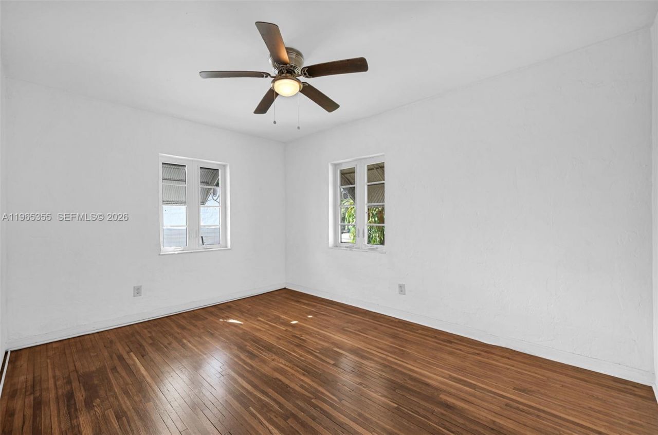 16901 SW 94th Avenue , Palmetto Bay, FL 33157 Photo