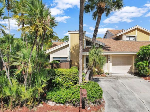 7635 W Sierra Ter W, Boca Raton, FL 33433