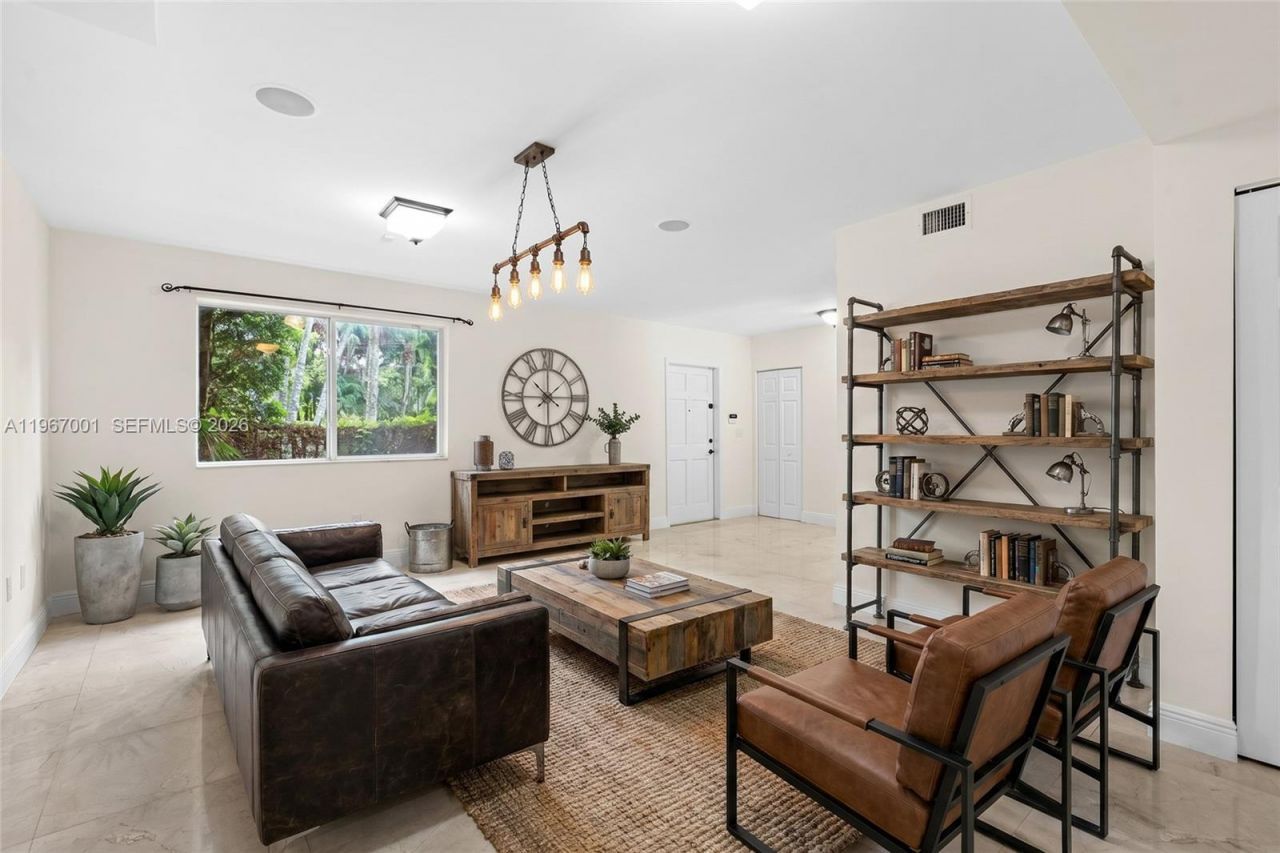 10672 SW 77th Ave, Unit 10672, Pinecrest, FL 33156 Photo