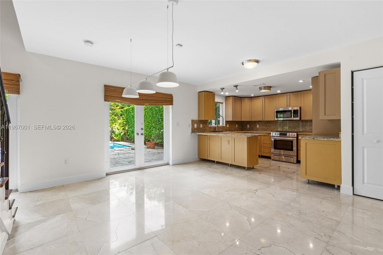 10672 SW 77th Ave, Unit 10672, Pinecrest, FL 33156 Photo