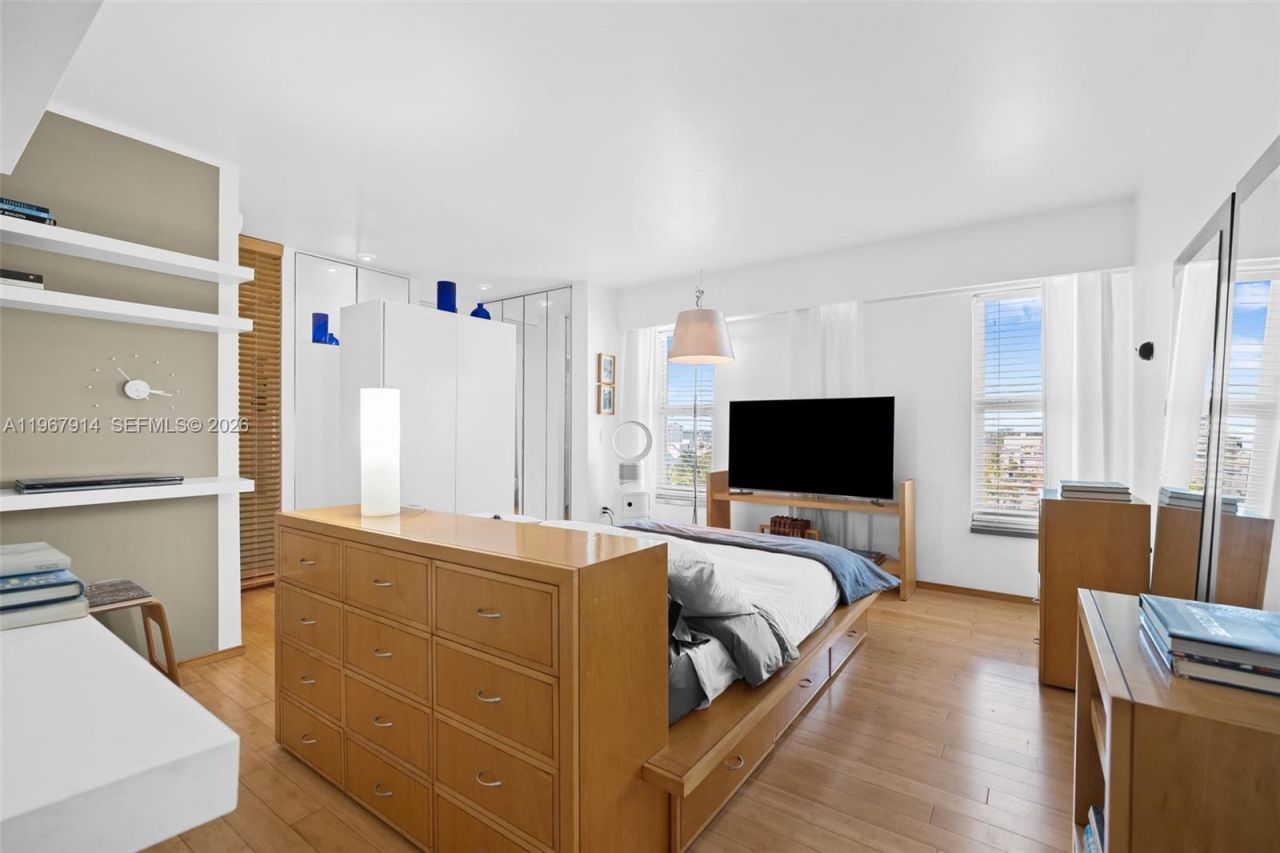 1455 West Ave, Unit 903, Miami Beach, FL 33139 Photo